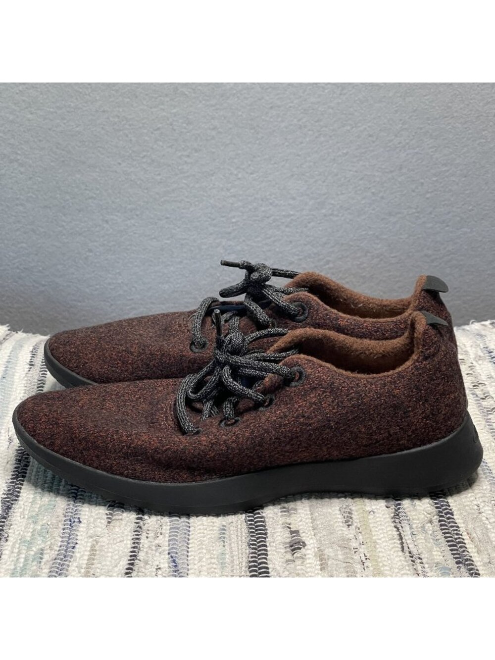 Allbirds Wool Runner Casual Sneakers Burgundy Black Mens 9 Merino Wool